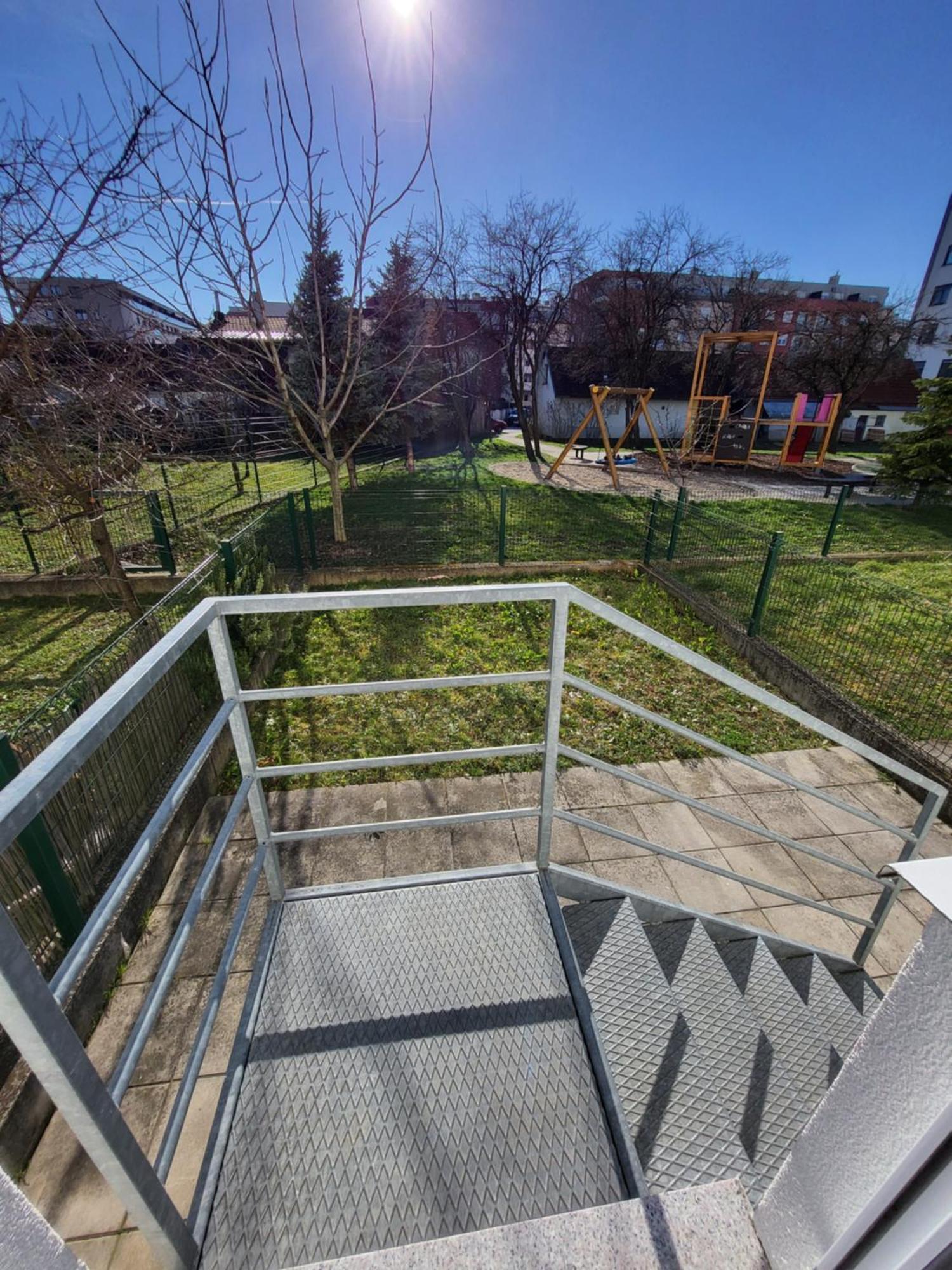 Studio Apartman Ana Zagrzeb Zewnętrze zdjęcie